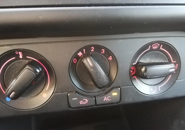 Volkswagen Polo cena 6900 przebieg: 230000, rok produkcji 2011 z Kalisz małe 172